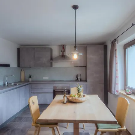 شقة Berghof Zillertal *