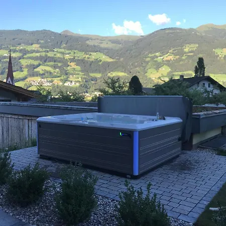 Berghof Zillertal فغن